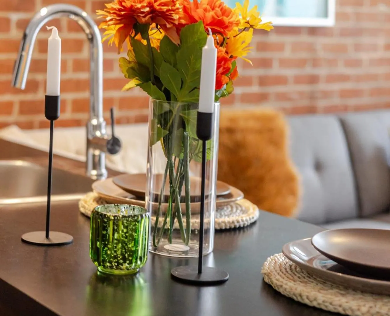 Central 2Bdr Condo On Bishop-Vibe Central Mtl Zw4 Montreal Canada