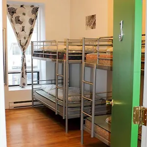  Hostal L'apero