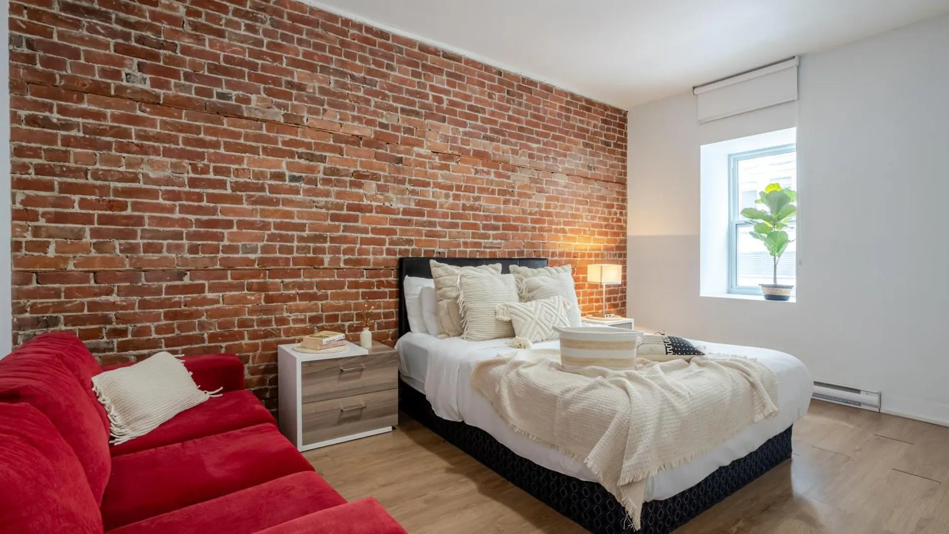 Central 2Bdr Condo On Bishop-Vibe Central Mtl مونتريال 0*,